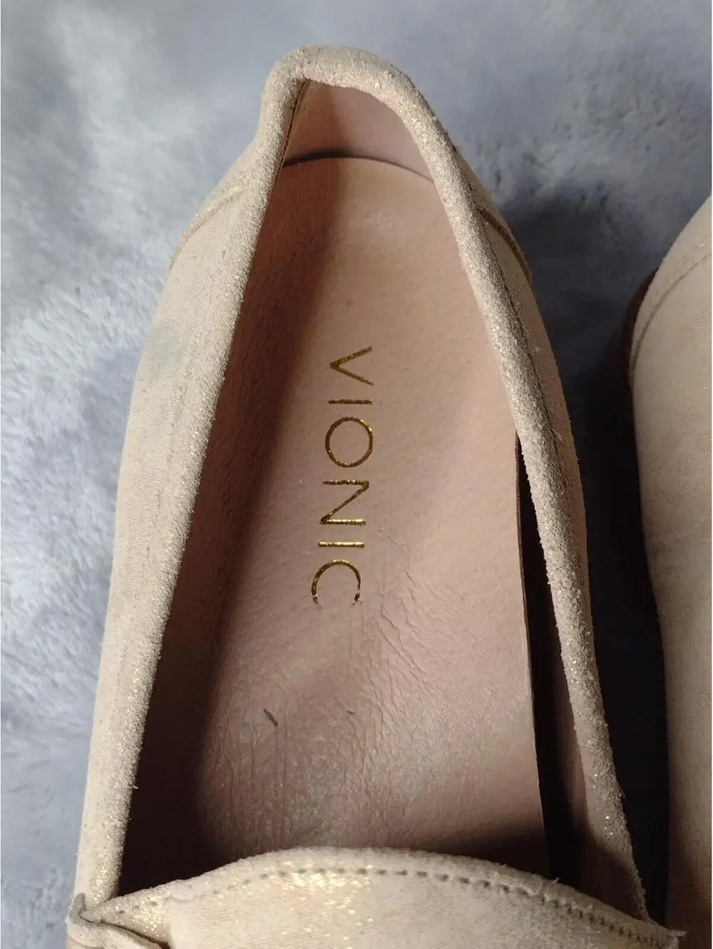 NWOT Vionic Women's Gold Leather/Waverly Loafers Size 5
